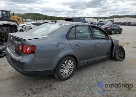 2010 Volkswagen Jetta Limited z USA, uszkodzony, nr VIN 3VWAZ7AJXAM114089